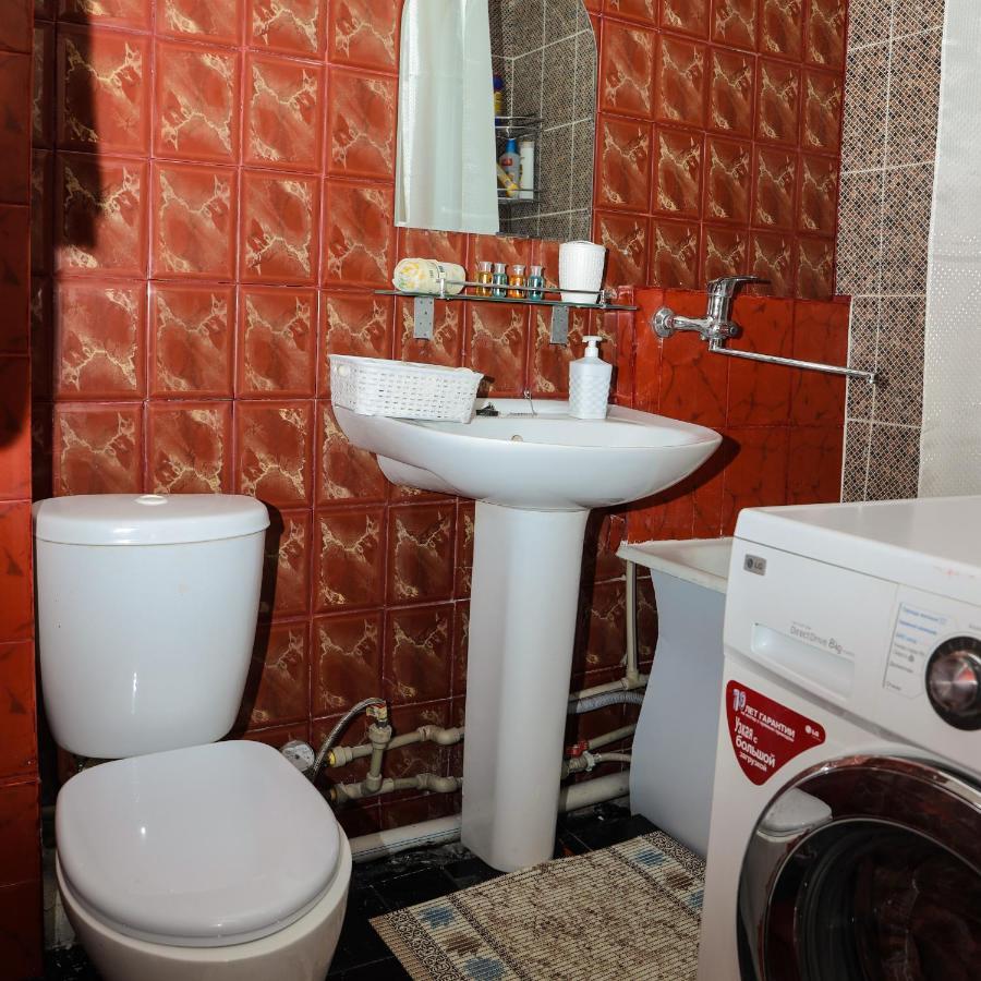Reliablehouse 2-Х Комнатная Квартира В Центре Daire Almatı Dış mekan fotoğraf
